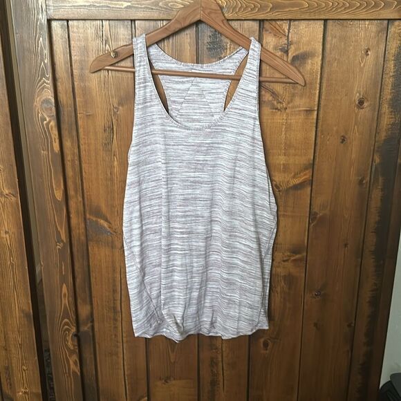 Lululemon Essential Tank Pleated *Seriously Light Luon - Picture 3 of 7